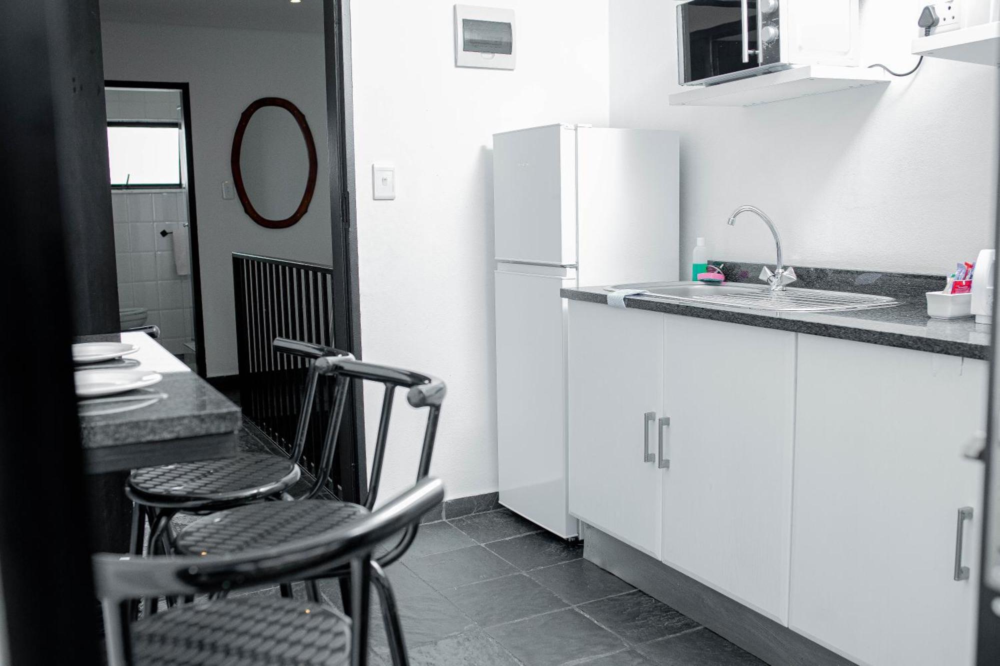 Vetho 1 Apartments Or Tambo Airport Йоганнесбурґ Екстер'єр фото